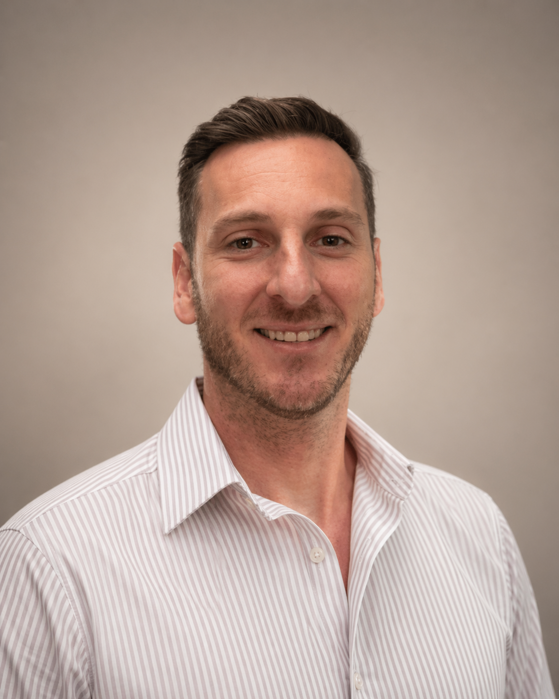 Sem, host of New World Apartment